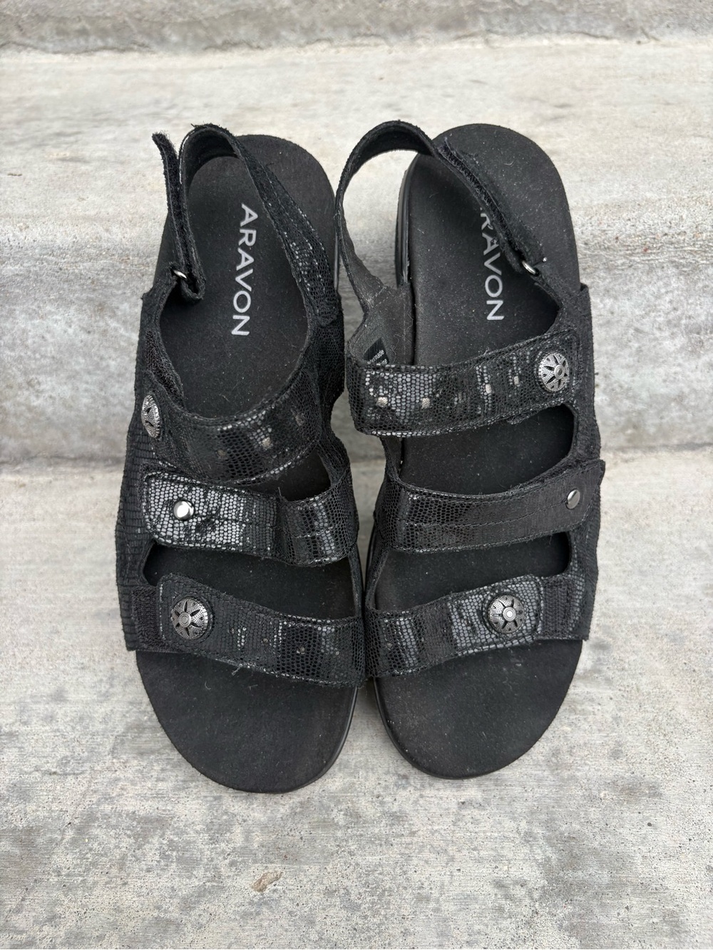 Aravon PC Three Strap Black Sandals Size 8 B - Picture 9 of 9